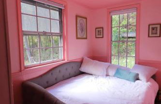 Vintage Lovers` Cabin with Jacuzzi & Lake Access - Foto 9