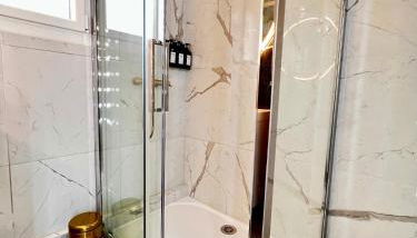 Palais 5min Luxury&Cinema Studio - Foto 5, Shower