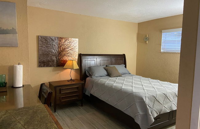 Treehouse Apartment Rentals - Foto 3