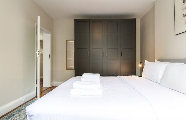 Stylish Kings Cross Flat - Photo 6