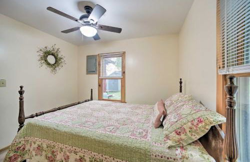 Riverfront Escape with Dock 19 Mi to Saratoga! - Foto 12