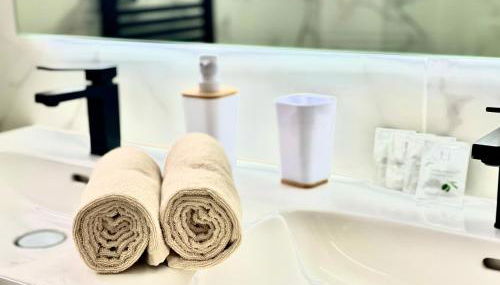 " Au coin du Lys " Garage - Jardin - Wifi - Foto 3, towels