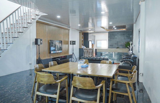 Green Mountain Villa Garut - Photo 16