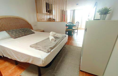 VILLA FALCONERA APARTAMENTS, GANDIA a las faldas de la montaña RELAX & PETS - Foto 24