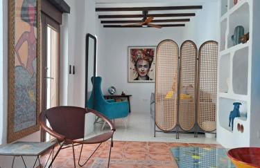 La Covacha - unique town house with exclusive pool and garden in the heart of the Village - Foto 3