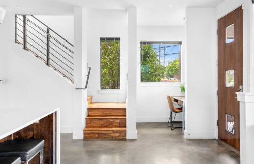 Walk to Restaurants & Entertainment on East Side - Foto 30