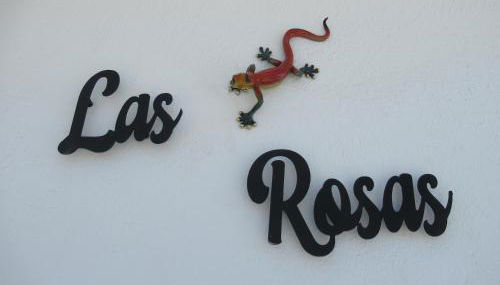 LAS ROSAS by RENTMEDANO Stunning luxury Chocolate Box villa with private heated pool & wifi - Foto 2