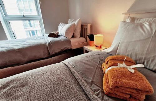 Issara Apartments 49 - Great location & Private Parking - Foto 6