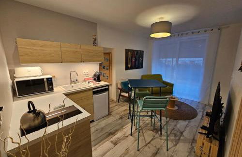 Genas Azieu - Le Chalet, La Bastide, Le Loft, Le Mas et la Paillote - Foto 63