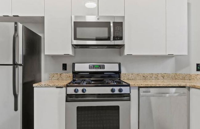 Charming DC Rowhouse Condo - Ideal Long-term Stay - Foto 16