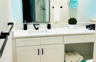 NEW Renovated luxury home with private heated pool, game room Near Anna Maria Island and IMG - Photo 17