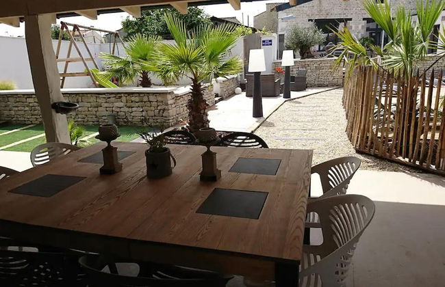 Magnificent Villa in Nuaille-d'aunis With Wellness - Photo 54