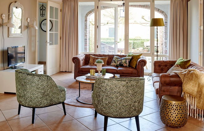 Charming Holiday Home in Baarlo With Terrace - Photo 1