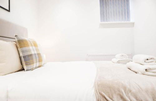 The Dashwood Suite - 2BR Modern Apt with Stylish Design Decor, Free Secure Underground Parking & 50" Smart TV - Foto 8