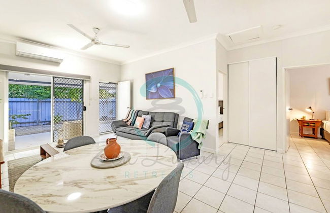 Zen Hideaway Cozy 2BR Haven Office Dual Patio - Foto 8