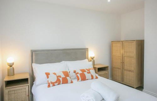 Chic Brighton Garden Apartment - Sleeps 6! - Foto 18