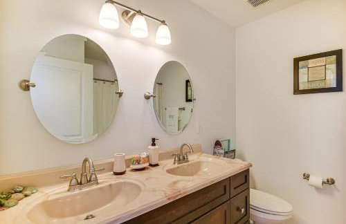 Walk to Beach: Home w/ Pool Access in White Stone - Photo 19