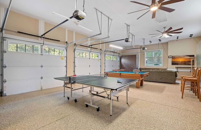 Livin' Large Lake Norman Estate w/ Pool, Dock, Game Room & Scenic Views - Photo 32