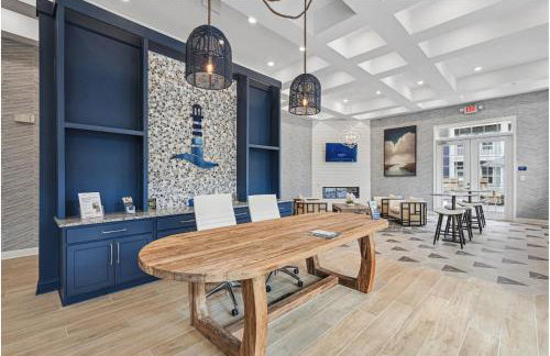 Landing Beautiful 1BD Pool Clubhouse - Foto 18