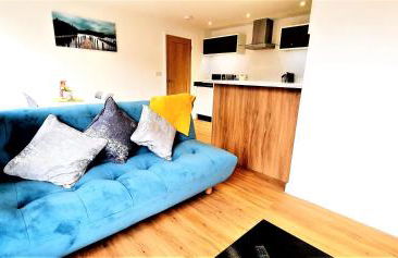 Cliftonville Heights - 2 bed Home away from Home - Photo 1