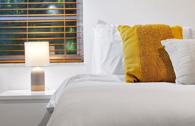 Welcoming Airbnb Walkig Distance to Las Olas Blvd - Photo 4