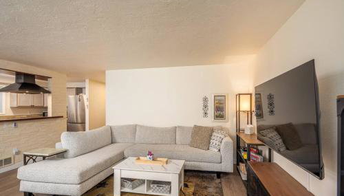 Cozy 3-Bedroom Townhome - 3 Miles from OSU! - Foto 4