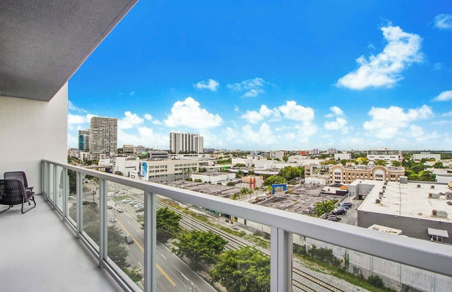 Spacious 2-Bedroom Apartment - Photo 38