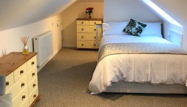 Windmill Cottage - Photo 2