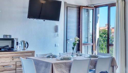 IzzHome Cozy Sunflowers - Photo 1