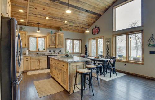 Modern Lakeside Chalet on Crow Wing Chain with Dock! - Foto 16