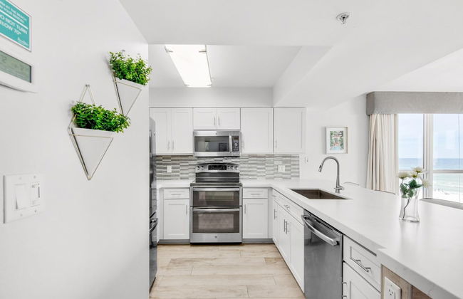 Pelican Beach Resort 501 - Photo 10