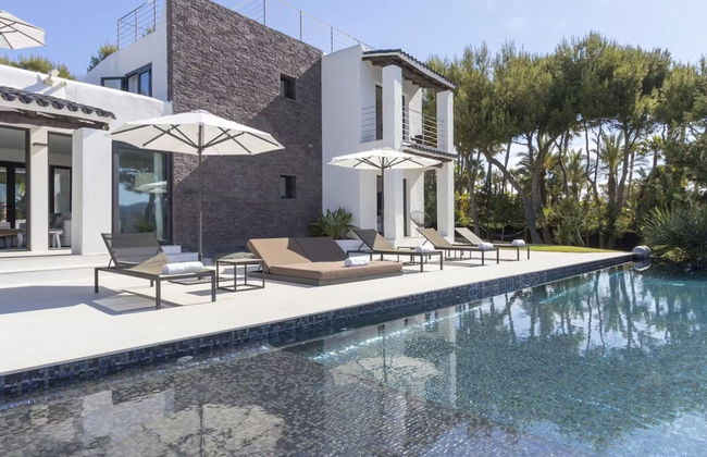 Ibizian Villa With Sea-views - Photo 29
