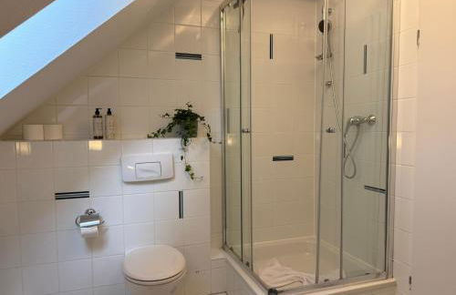 NOOQA Cologne - Comfort Riverside Home -160 qm, 2 Floors - Foto 3