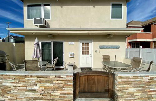 Newport Beach House 1 block from the beach FREE pickleball courts and 6 beach cruisers - Foto 2