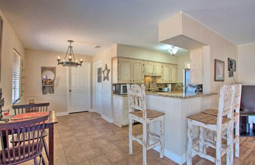 Home in Historic Waxahachie with Yard and Patio! - Foto 11