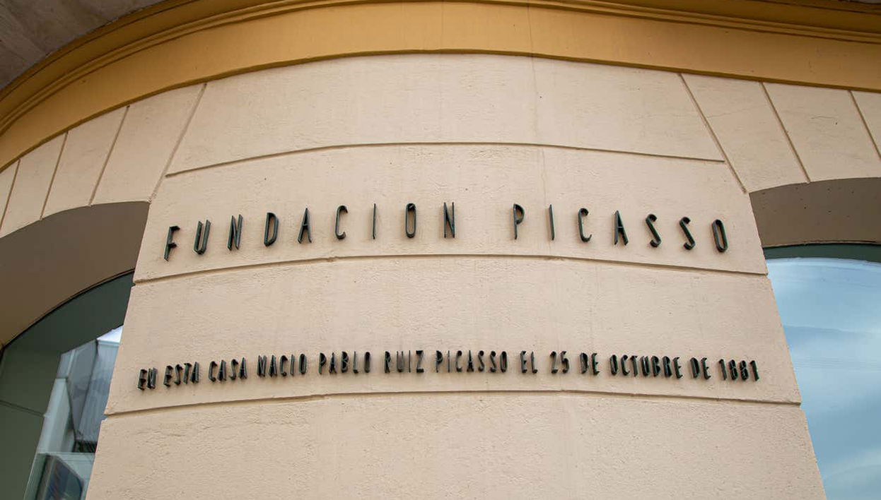 Letreiro do Museu Casa Natal Picasso