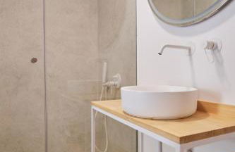 Slow Home Apartments - Photo 72