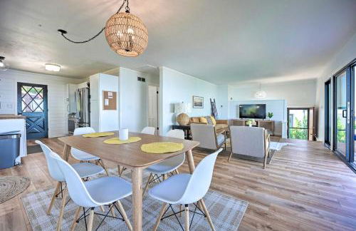 Modern Lake Michigan Home with 3 Lakefront Decks! - Foto 3