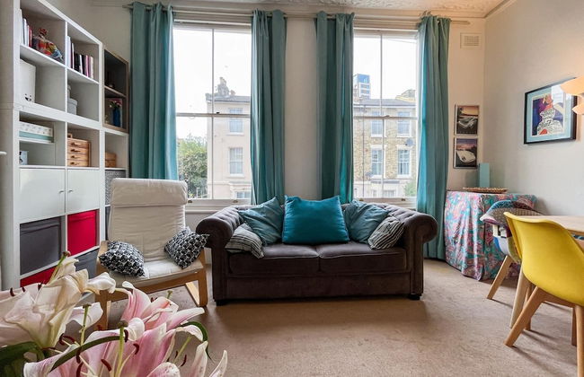 Beautiful 3BD Flat in Archway London - Photo 1