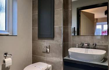 Luxury Durham Home in DH1, Free Parking, No Fees - Foto 28