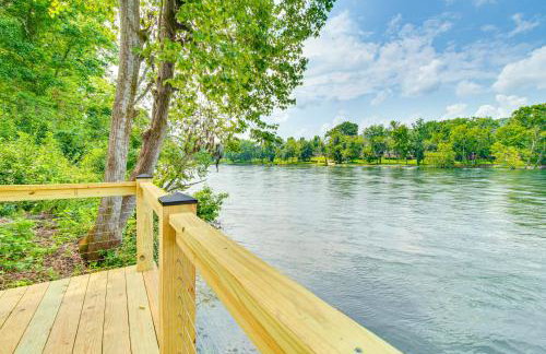 Flippin Home with Deck and Grill Steps to White River - Foto 1