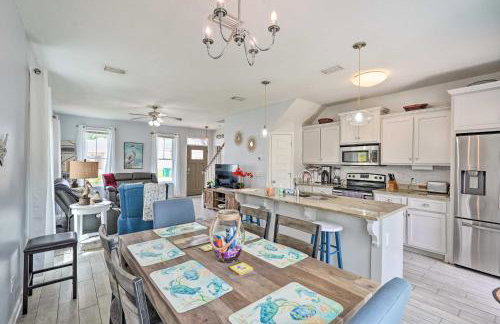 Modern PCB Home with Private Yard and Pool Access - Foto 9