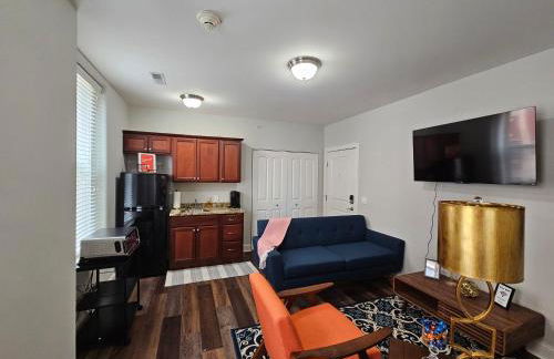 Luxurious 1 Bed 1 Bath Stay at the Historic Inman - Foto 1