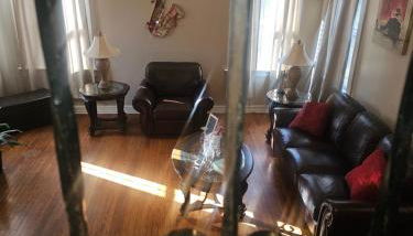 Birmingham's Spacious Uptown Family Retreat - Photo 4