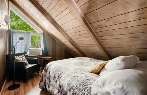 Mountain cabin w hot tub, fire pit & pet-friendly - Foto 22