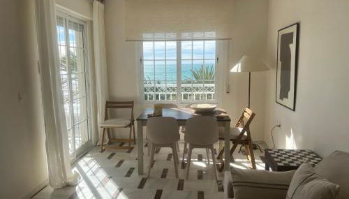 Apartamento LH Beach frente al mar - Foto 2