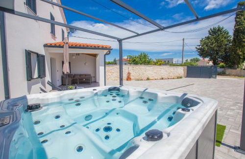 Jacuzzi House Mia - Foto 1