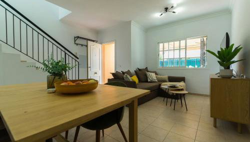 Velas 81 Meloneras 2 terrazas BBQ y piscina - Foto 3