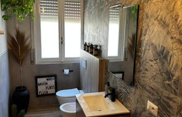 TROPICAL HOME PORTO CERESIO - Photo 29