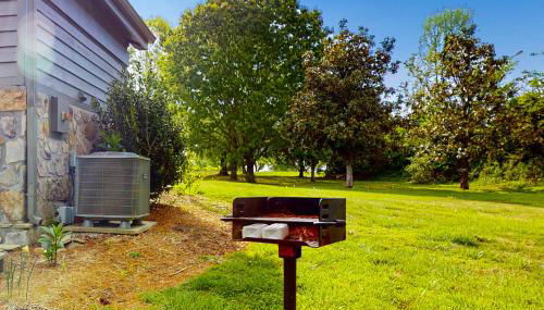 Charming Studio Sleeps 4 Close to Douglas Lake - Foto 2